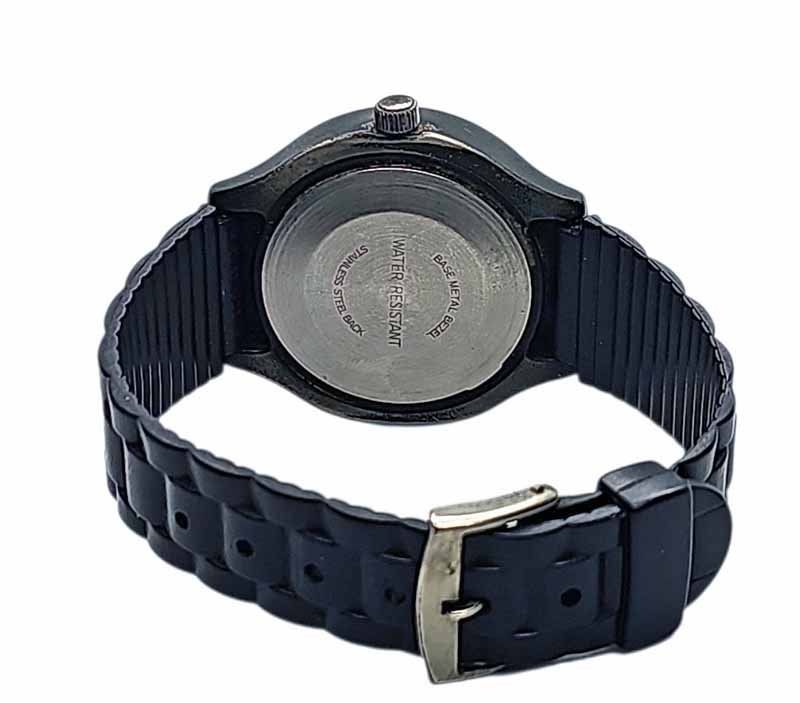 Timex Montres: Armbanduhr Vintage "TIMEX BLACK MAX" – D'occasion à Zug par urzeit 2