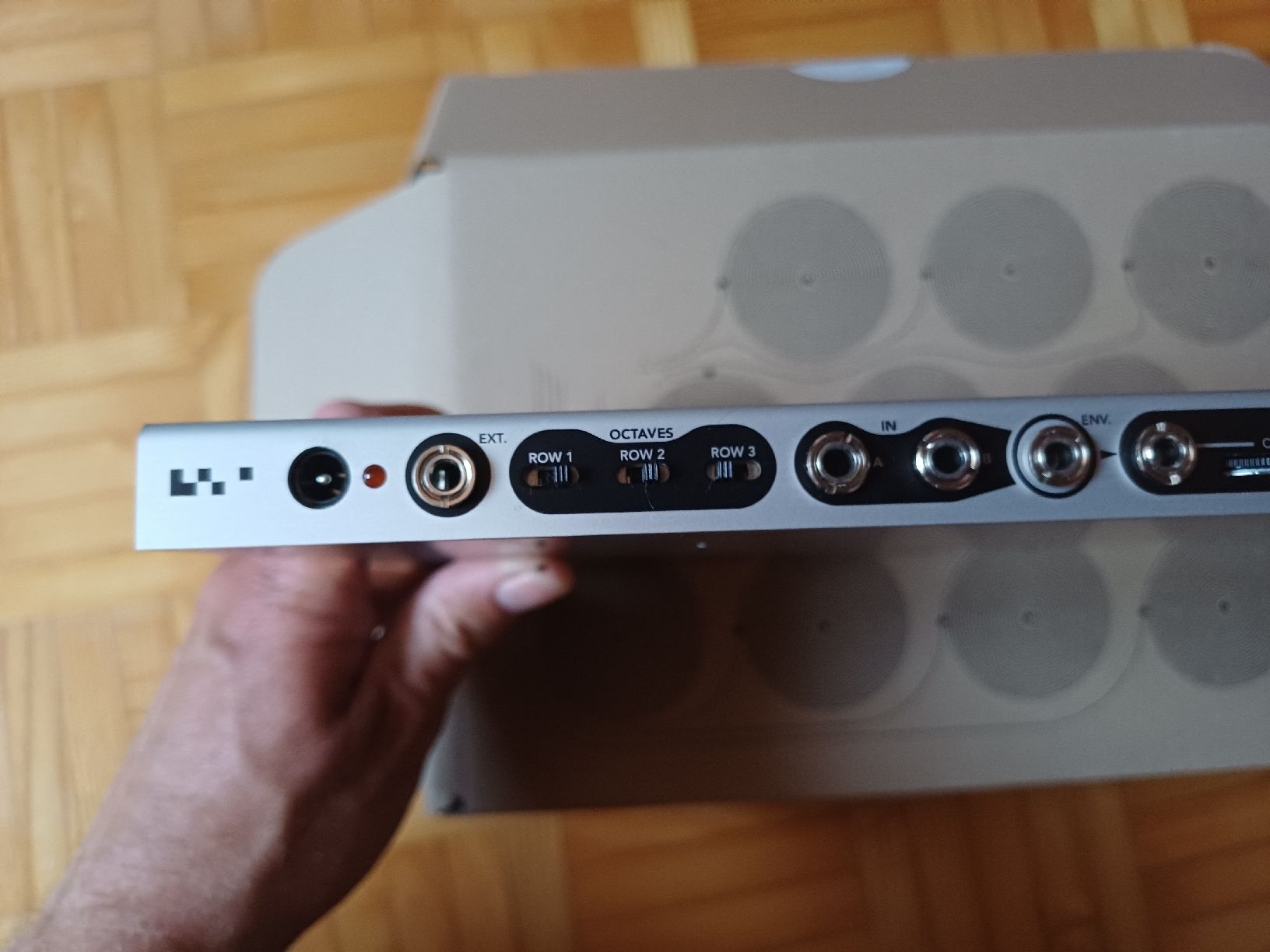 Strumenti musicali: Koma Elektronik Chromaplane Synthesizer – Usato da Delémont venduto da 8rec 2