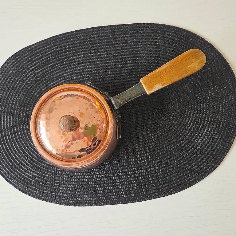 Padelle: Altes Kupferpfännchen mit Deckel – Usato da Zug venduto da Sunshine_113 1