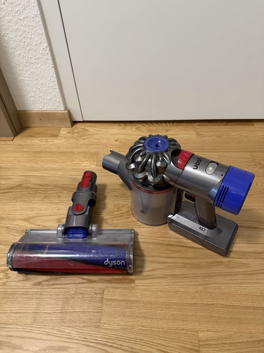 Dyson Aspirapolveri & Accessori: Dyson V8 – Usato da Meyrin venduto da SA_3006