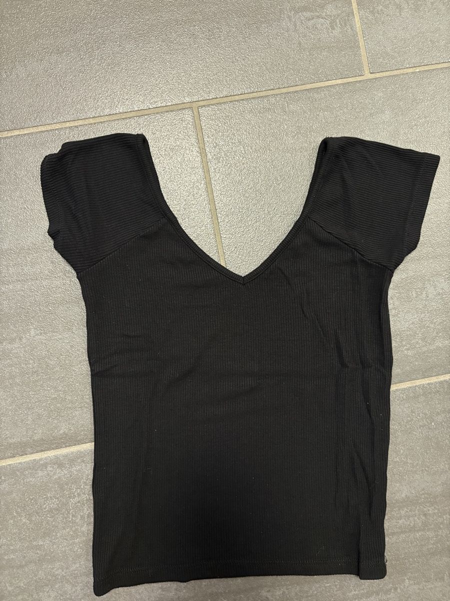 Stradivarius Tops: Stradivarius Top M – D'occasion à Rümlang par svent 1