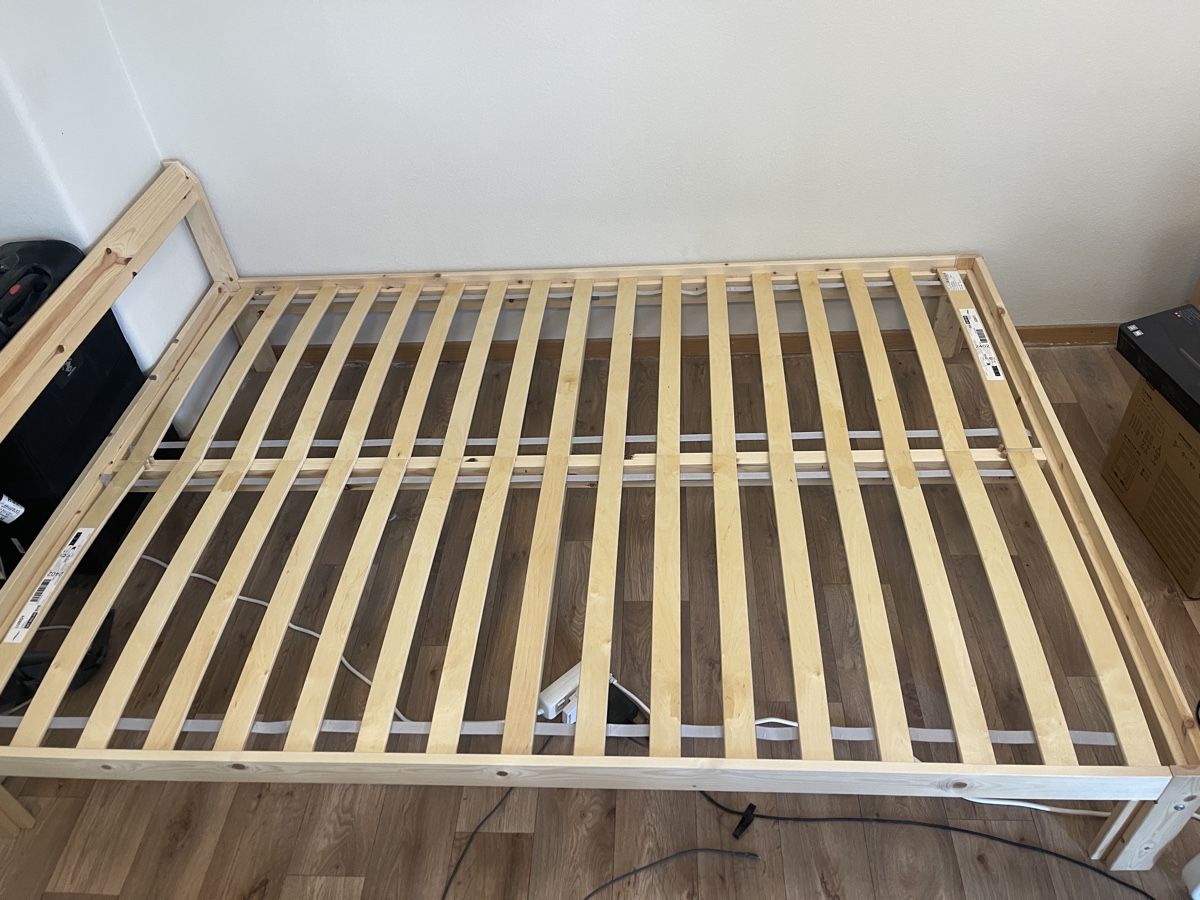 Betten: IKEA Bedframe – Gebraucht aus Zürich von Jiajun_Peng