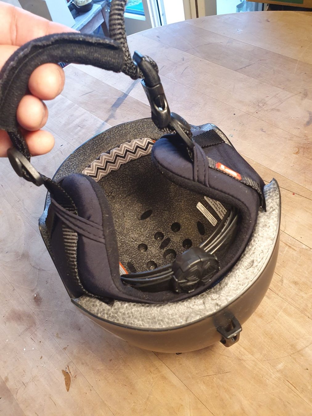 Caschi: RED Velohelm – Usato da Zürich venduto da loosebone 6