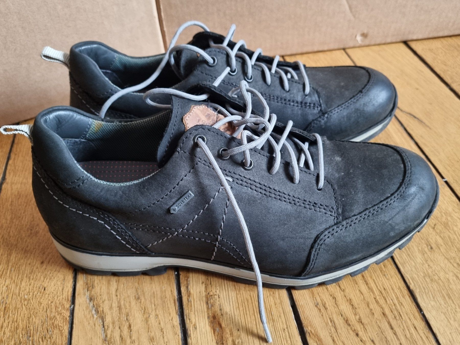 Herrenschuhe: Herren GoreTex Schuhe Grösse 41 Wanderschuhe – Gebraucht aus Schaffhausen von Leveron13 2