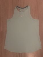 NIKE Kinder Sport T-Shirt Gr. 156-166 hellgrün