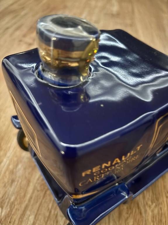 Bevande alcoliche: Cognac Carte Noire Extra édition limitée Jamais ouverte – Nuovo (secondo la descrizione) da Niedergesteln venduto da tin_9cny