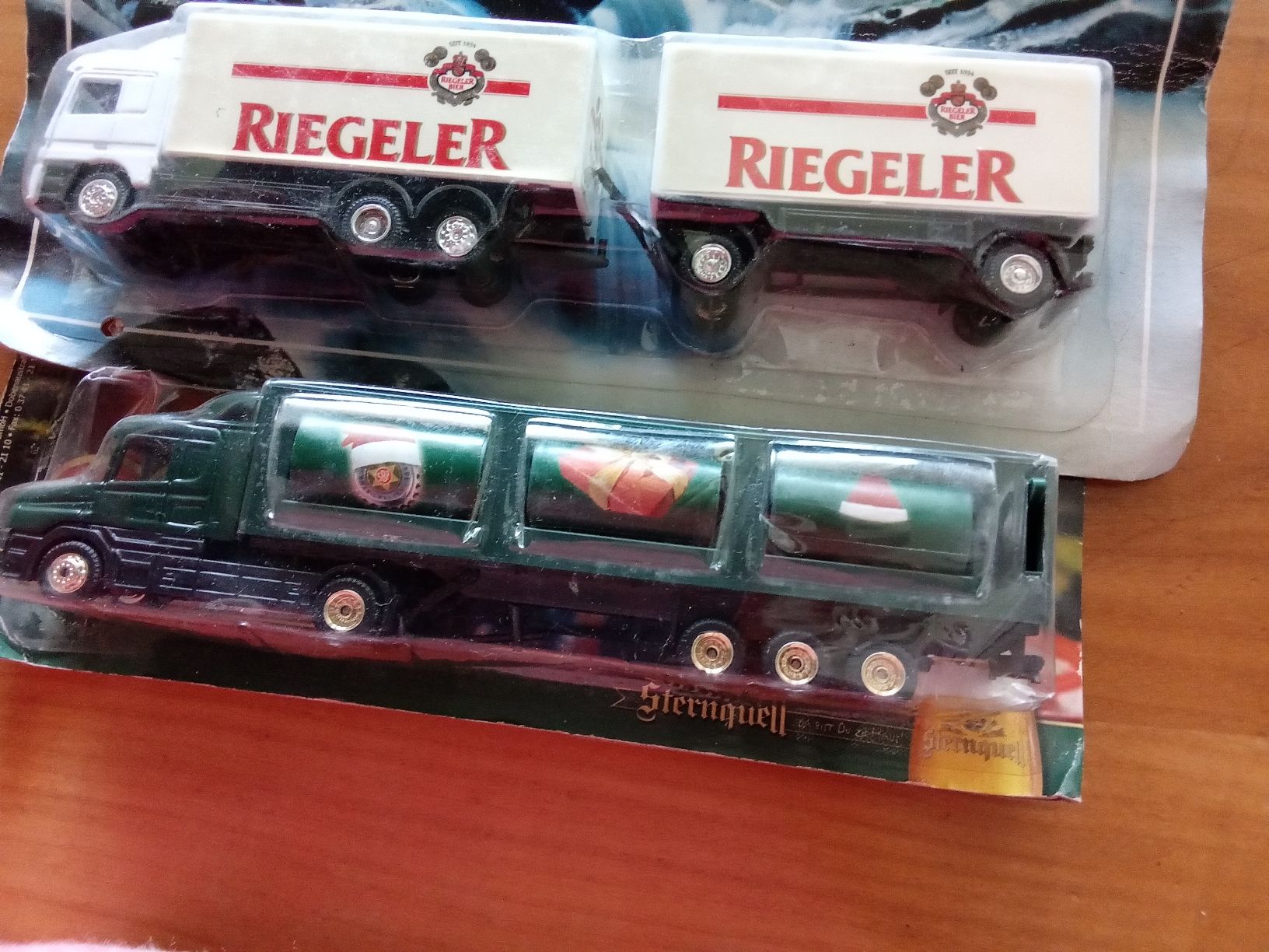 Voitures modèles: 11 Brauerei-Lastwagen – Neuf avec emballage d'origine à Muri BE par Alk 4