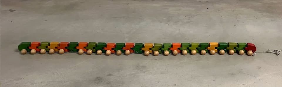 Stühle: tatzelwurm – Gebraucht aus Allschwil von rotocker 1