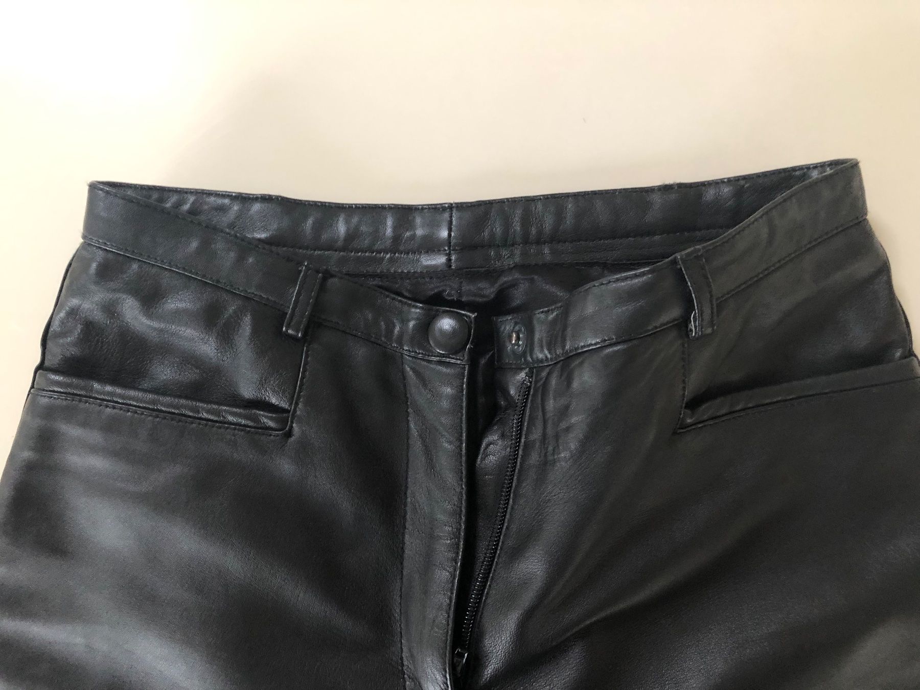 Hosen: Lederhose schwarz Gr. 36 – Gebraucht aus Mörigen von Niwe02 2