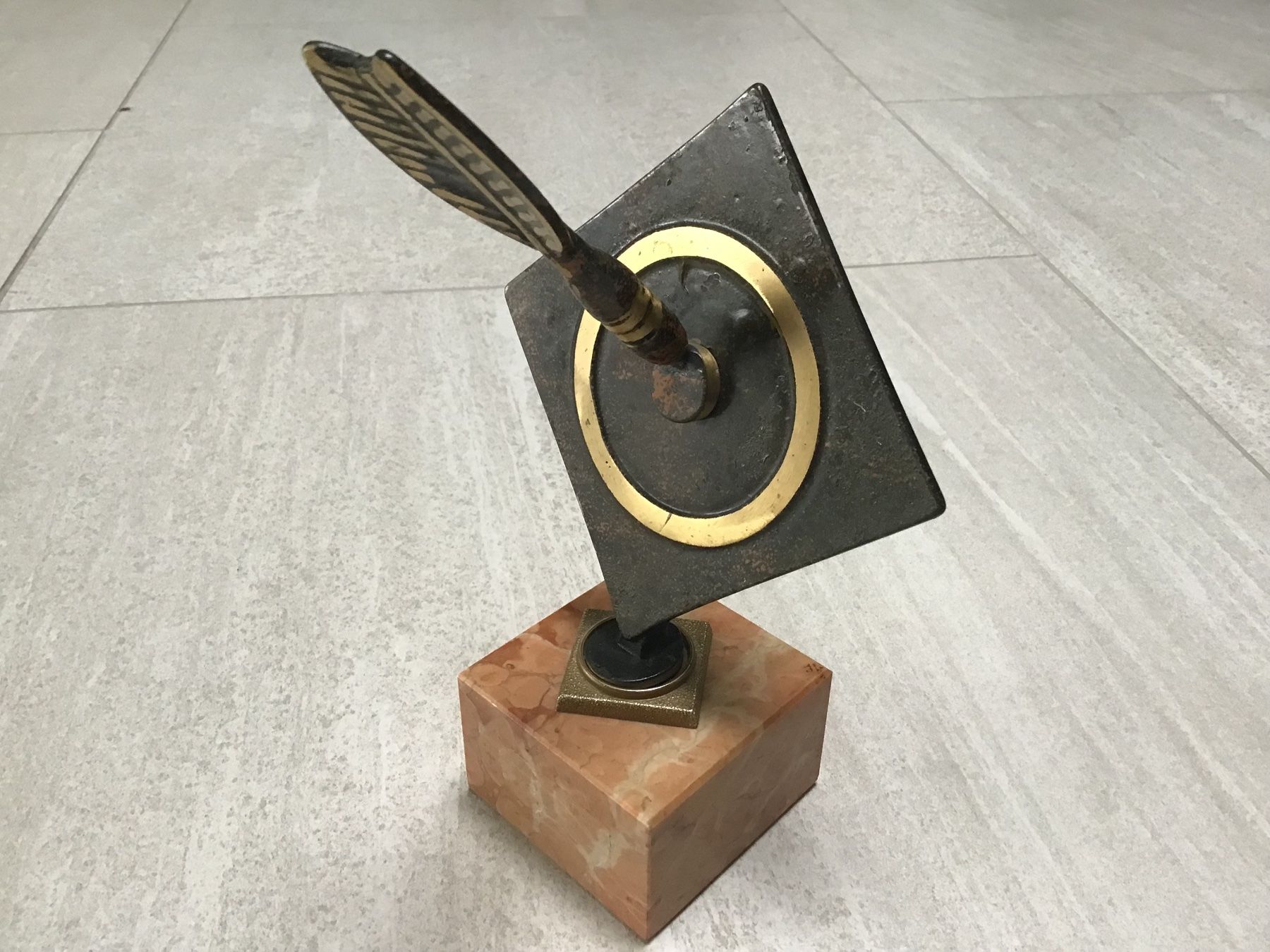 Altre raccolte & rarità: Dart - Pokal ( Einzelstück ) – Usato da Riehen venduto da Bibo 4