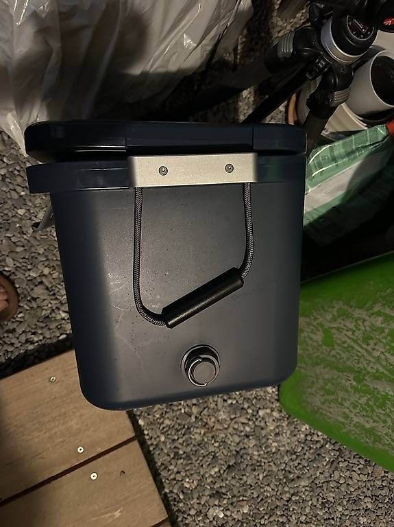 Frigoriferi & Refrigeratori: Kühlbox hochwertig – Usato da Chur venduto da niwo