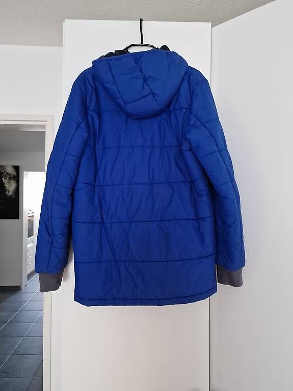 Vestes & Manteaux: Winterjacke Adidas Gr. 176 – D'occasion à St. Gallen par ste_fq9h 1