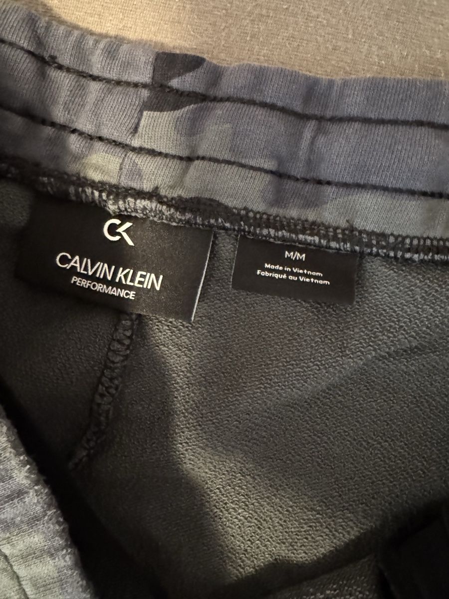 Calvin Klein Pantaloni: Calvin Klein Performance Hose, Grösse M – Usato da Muttenz venduto da Ale69 2