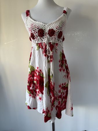 Sommerkleid weiss rot gehäkelt Blumen Gr.XS Top Zustan