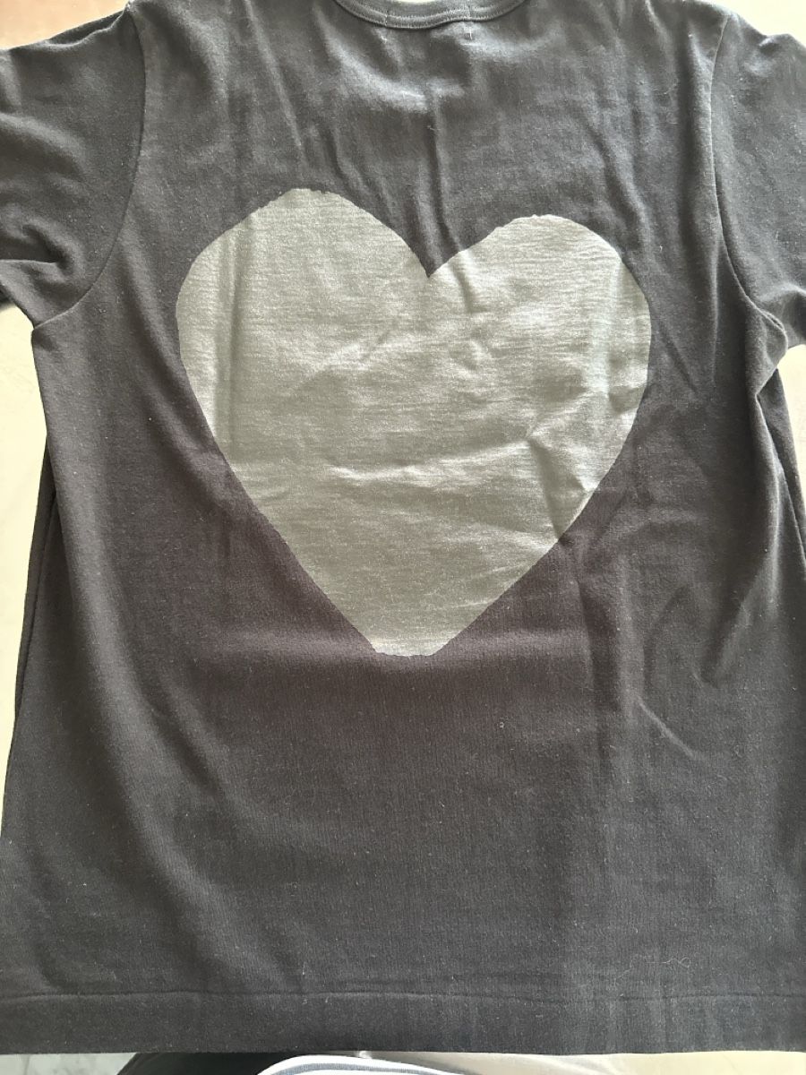 Comme Des Garcons T-shirt: Comme des Garçons PLAY – Nuovo (secondo la descrizione) da illnau venduto da sapperlotti 2