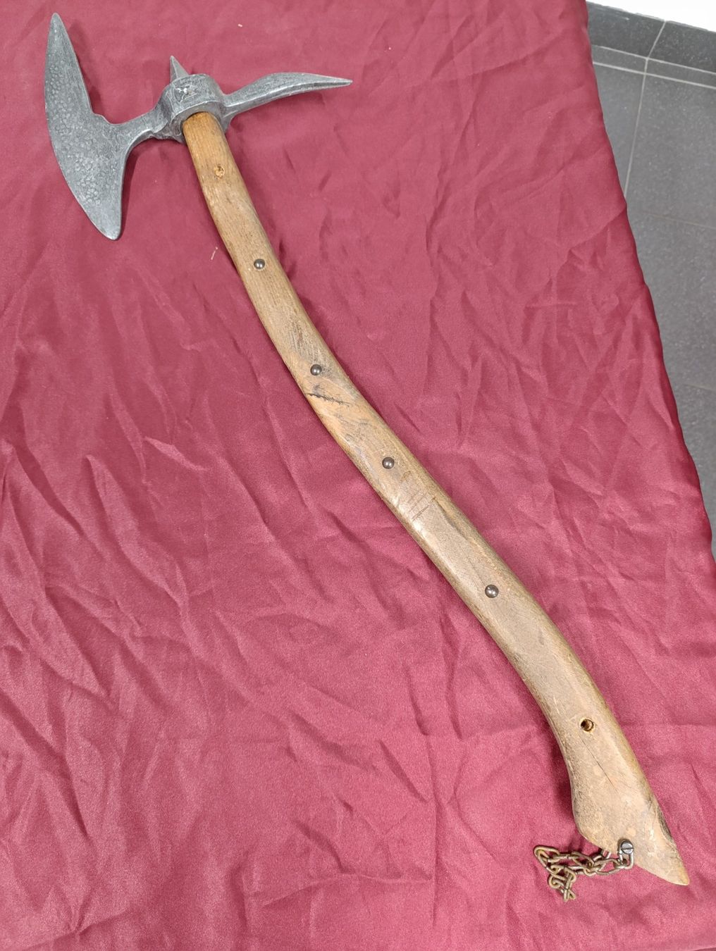 Tutti gli attrezzi: Ancienne hache/ Déco – Usato da Avry-sur-Matran venduto da dav_nm5p 2