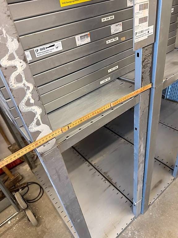 Scaffali:  4 Massive Lagergestelle – Usato da Schänis venduto da Misli71 2