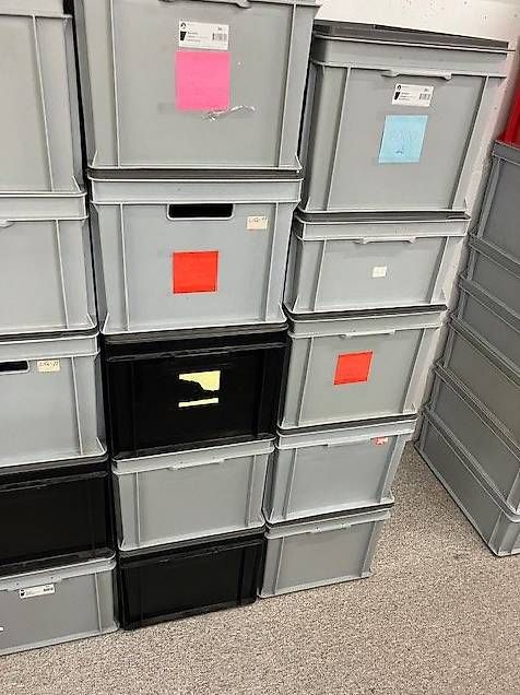 Recipients et similaires: 23 Rako Boxen mit Deckel, gross – D'occasion à Nottwil par Gonahr 2