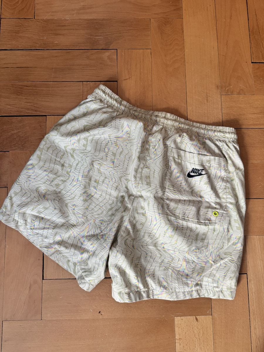 Nike Pantaloni: Nike Badeshorts gemustert Gr. L – Usato da Zürich venduto da sigi_17 1