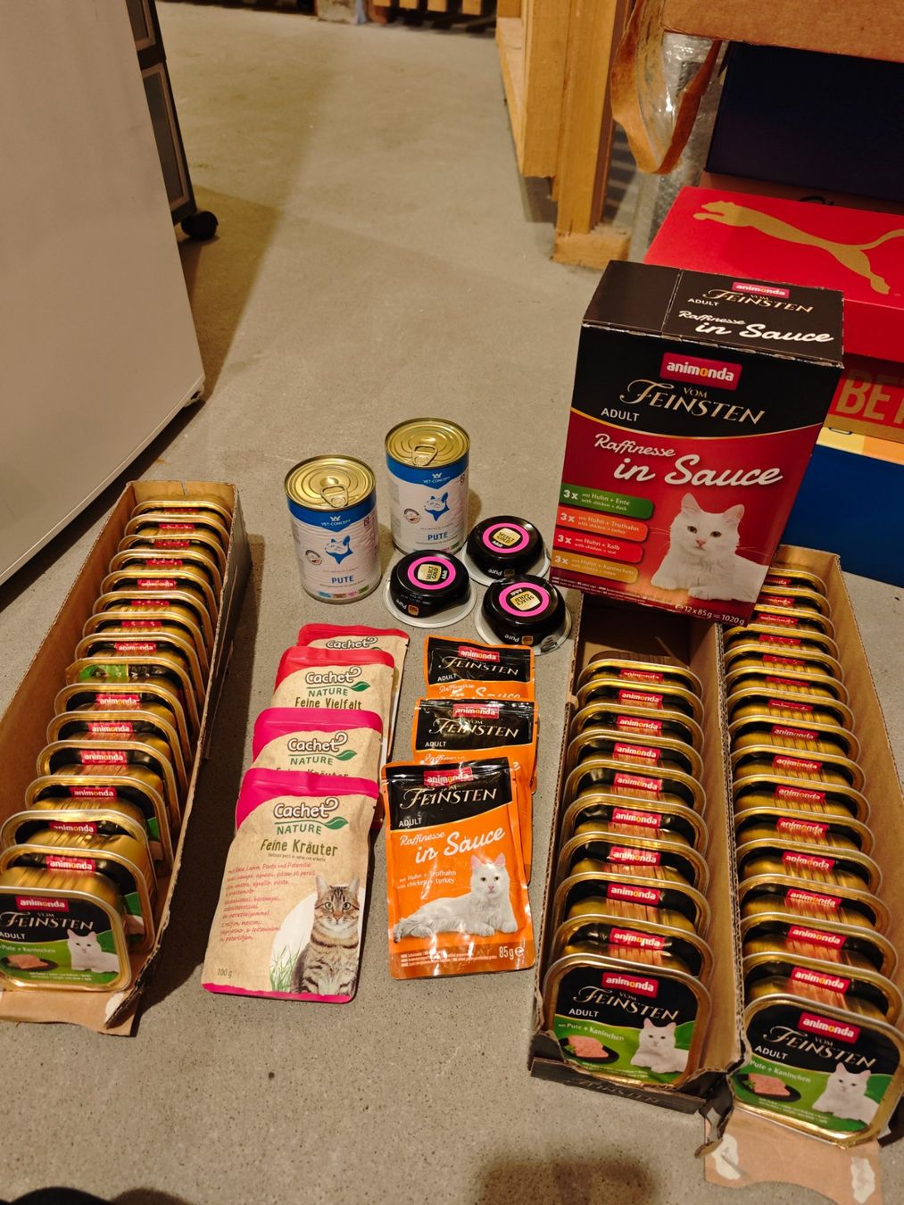 Mangimi: Grosser Vorrat Katzenfutter Animonda, Select Gold, etc. – Nuovo e nell'imballaggio originale da Gunzgen venduto da 0Aurin0