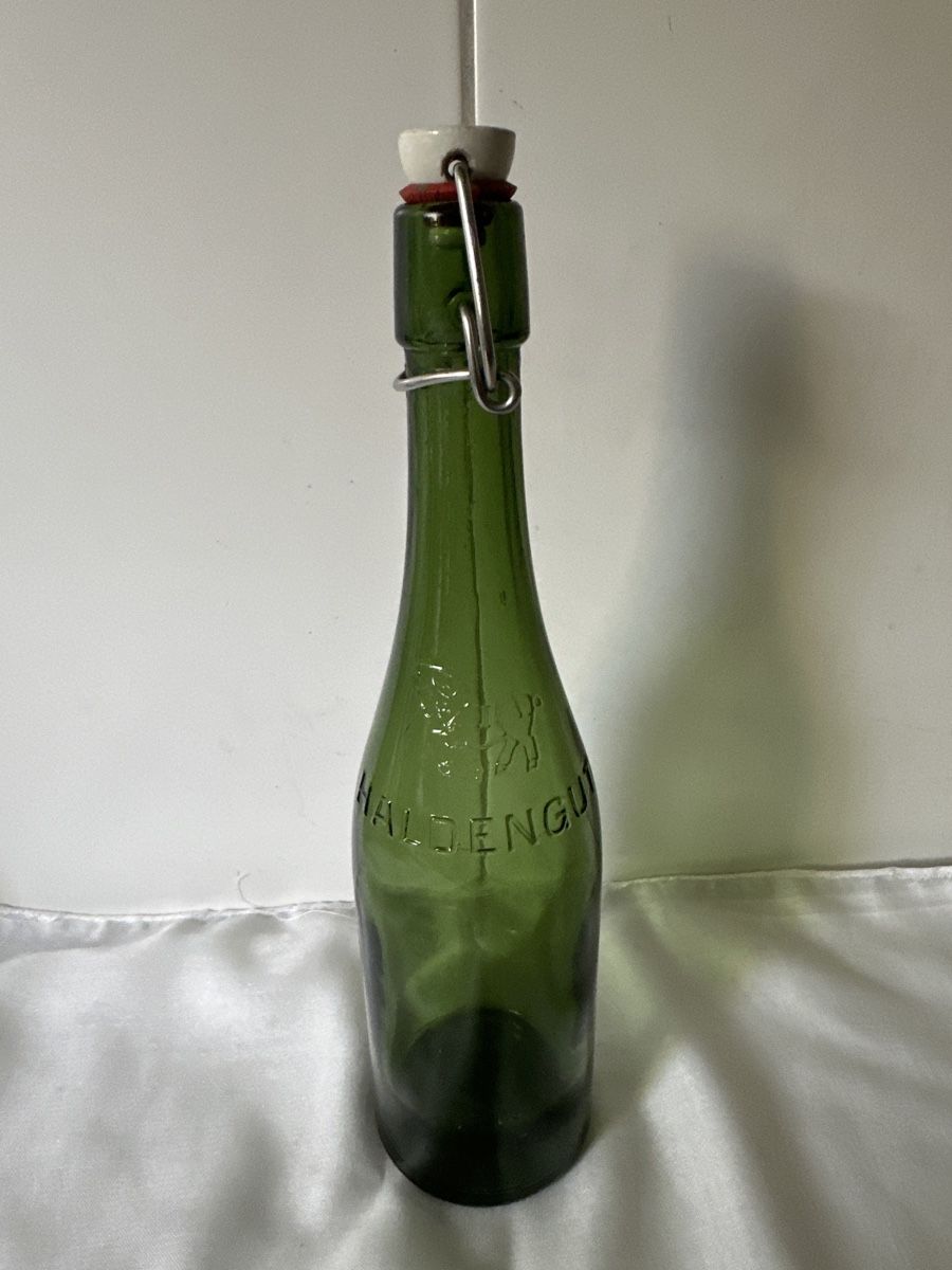 Bicchieri, Caraffe & Bottiglie: Alte Bügelflasche "Haltengut" 1964 Bülach – Usato da Zürich venduto da Chaeffeler