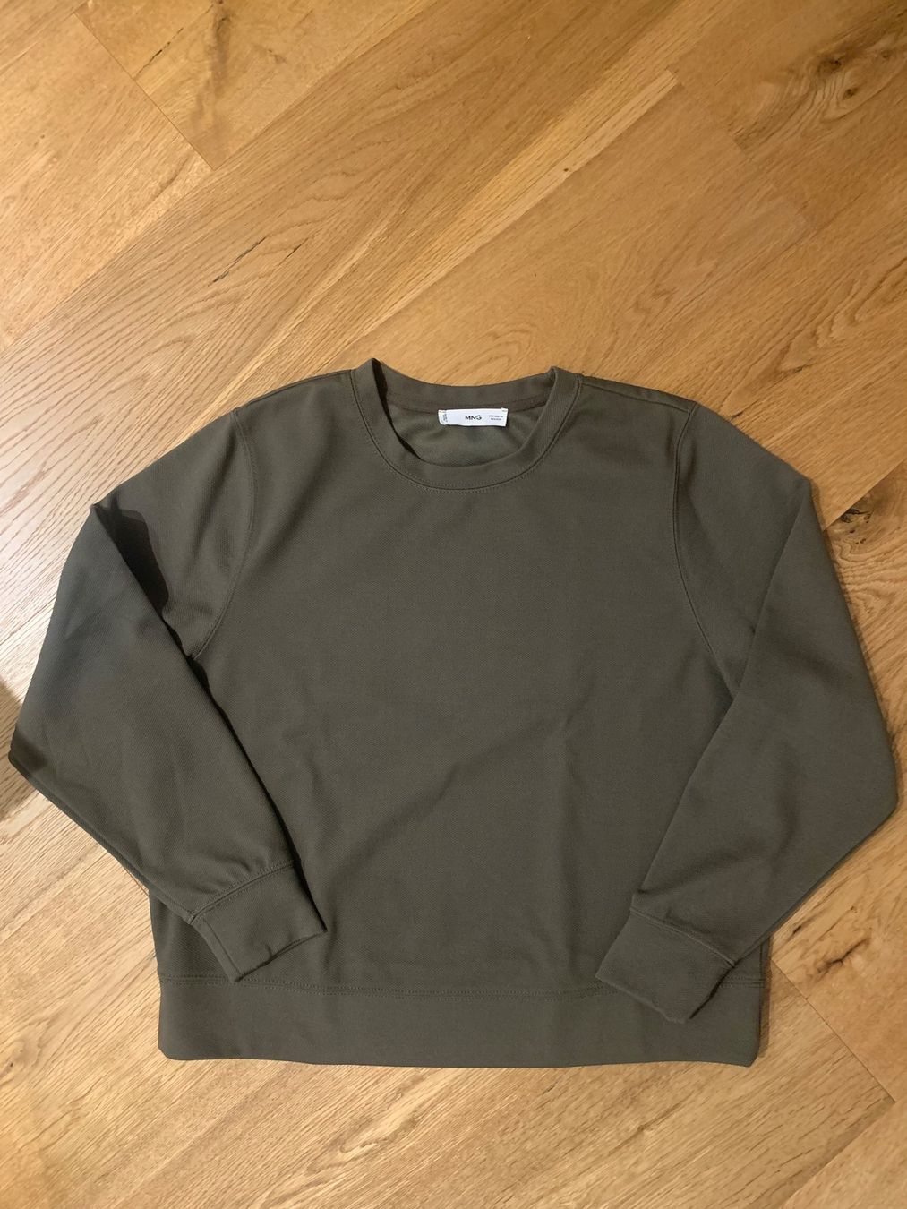 Pullover & Sweatshirts: Pullover olivgrün von Mango, Grösse XS – Neu (gemäss Beschreibung) aus Flüeli-Ranft von Mari_Posa22 1