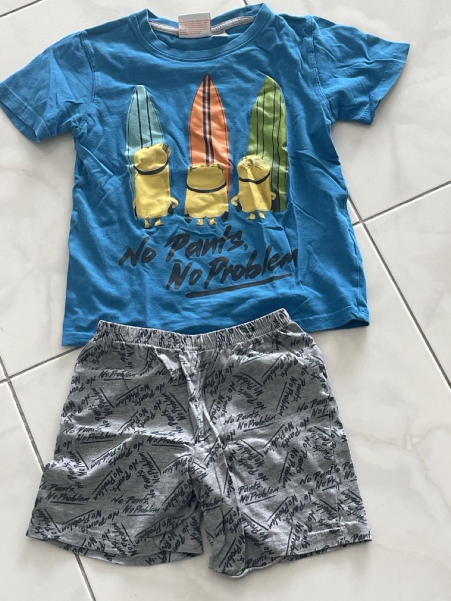 Kleiderpakete & -sets: Pyjama / Sommerset Gr 110/116 – Gebraucht aus Kriens von boramisch
