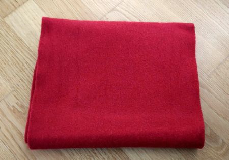Echarpe rouge (alpaca?) de qualité, chaude & douce