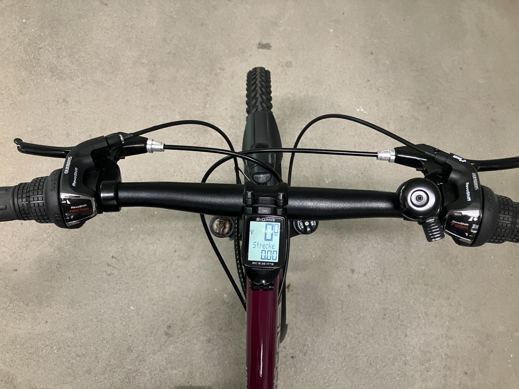 Vélos: Top Mädchenvelo 24" in dunkelrot mit Velocomputer – D'occasion à Abtwil AG par Swissraver 5