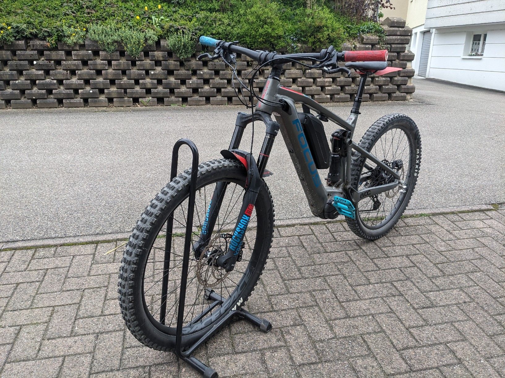 Focus Biciclette: FOCUS SAM2 6.7 2019 Fully eMTB – Usato da Geuensee venduto da mi.bl 2