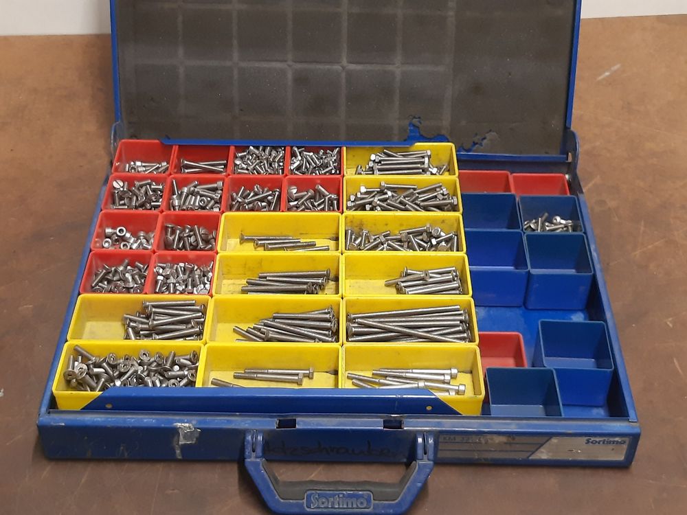 SORTIMO Koffer mit diversen Schrauben (V2A / Chromstahl) (Gebraucht) in ...
