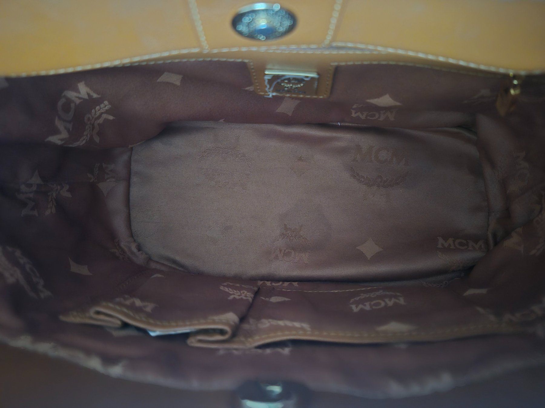 Mcm Borse da donna: Original MCM Shopper, inkl. Anhänger – Usato da Dottikon venduto da Pega7 5