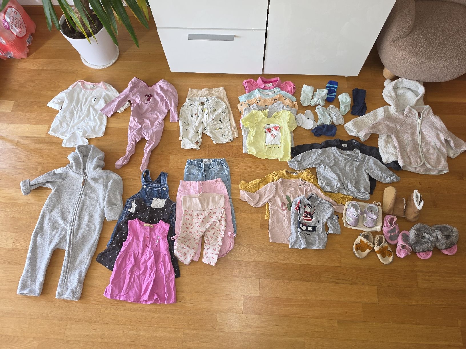 Lotti & Set di vestiti: Babykleider Grösse 68 – Usato da Oberburg venduto da Flipper86
