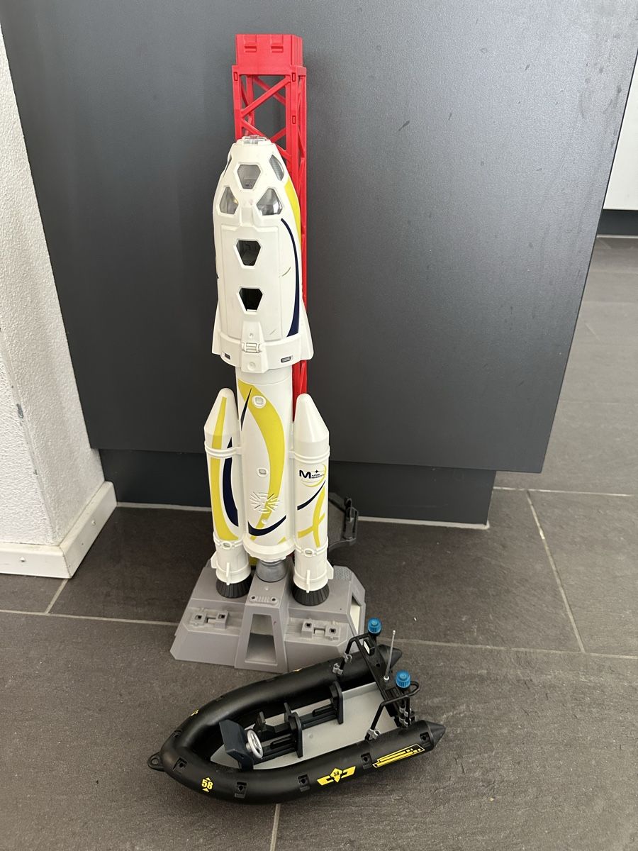 Playmobil Spielzeuge: Rakete und boot playmobil – Gebraucht aus Eschenbach LU von boo_sl7y