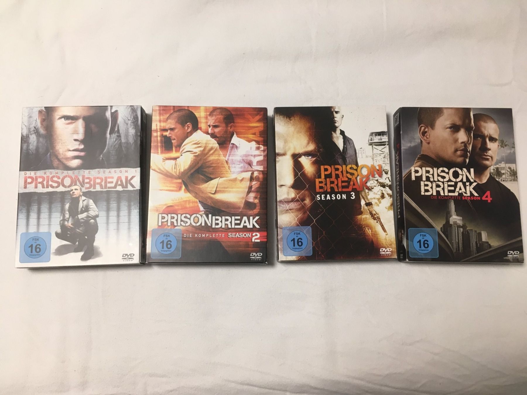 Tous les DVDs: Prison Break Staffeln 1-4 – D'occasion à Marbach LU par Hoheduene