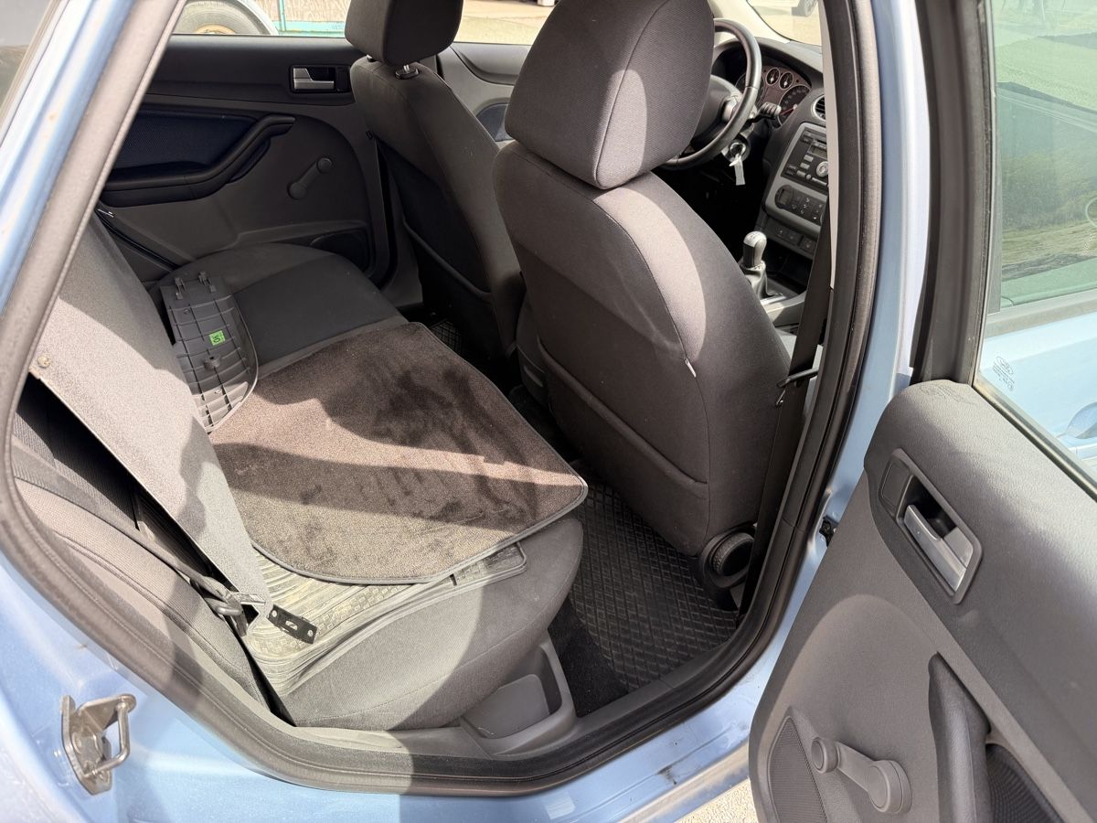 Ford Automobili: Ford Foucs 1.6 16V – Difettoso da Rhäzüns venduto da Fabio_ 5