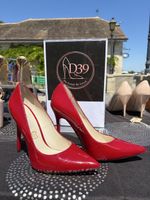 👠 Red Patent Leather High Heels - Size 39 - Classic Style