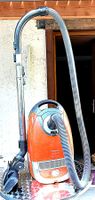 Miele Staubsauger 2200 W S 5211 Orange
