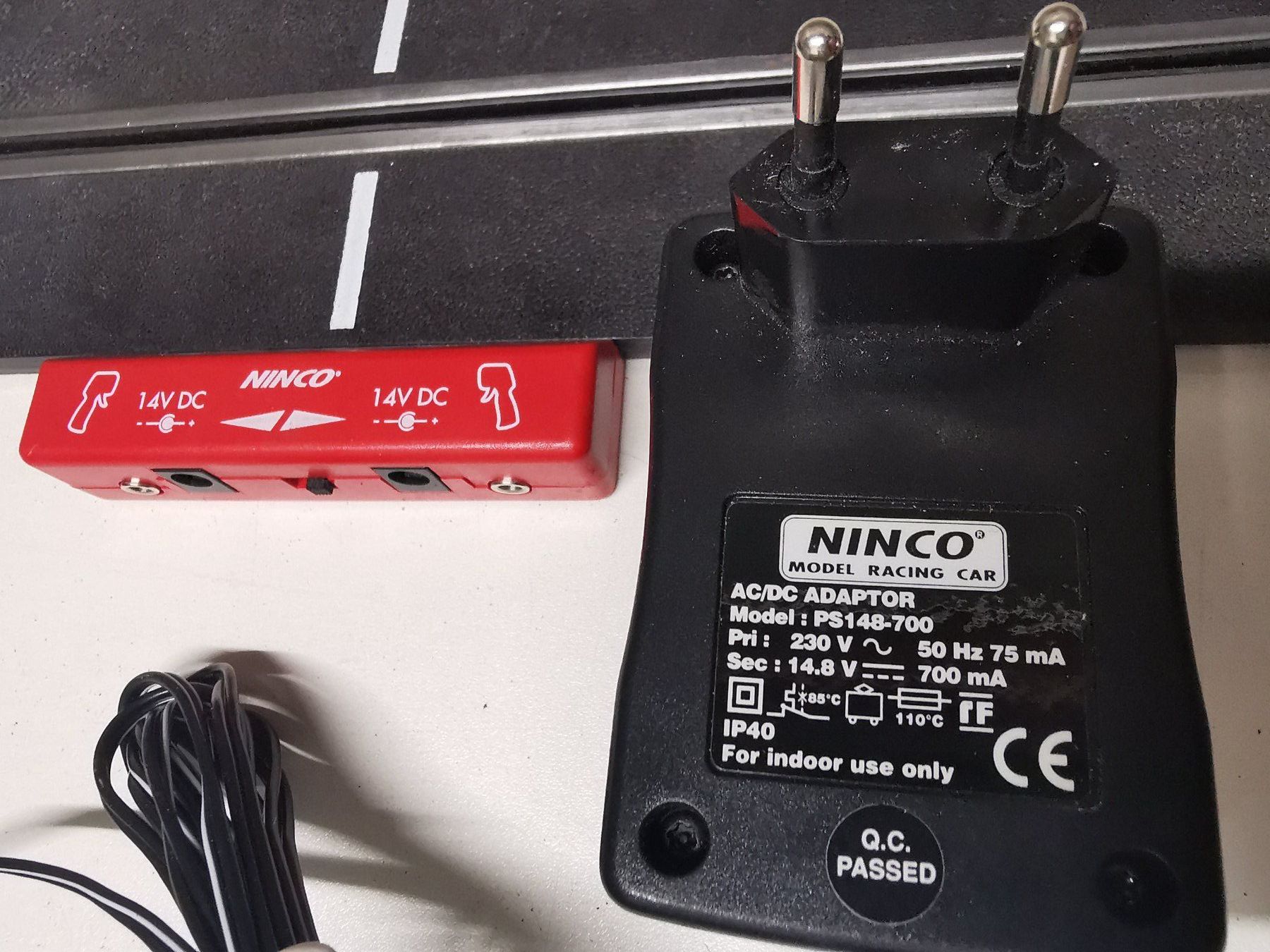 Ninco Piste: 1x Ninco Analog Anschlussschiene 40cm mit Trafo – Usato da Winterthur venduto da Lonpos1 1