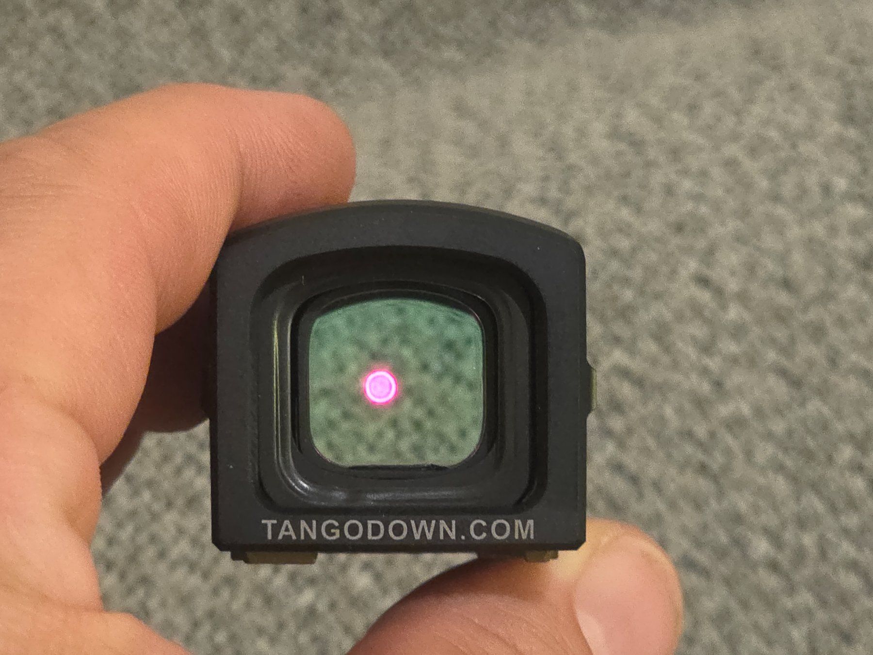 Aimpoint Tutti gli attrezzi: Aimpoint ACRO P-2 Sight mit Tango Down Lensguard – Nuovo (secondo la descrizione) da Steffisburg venduto da Davga 5