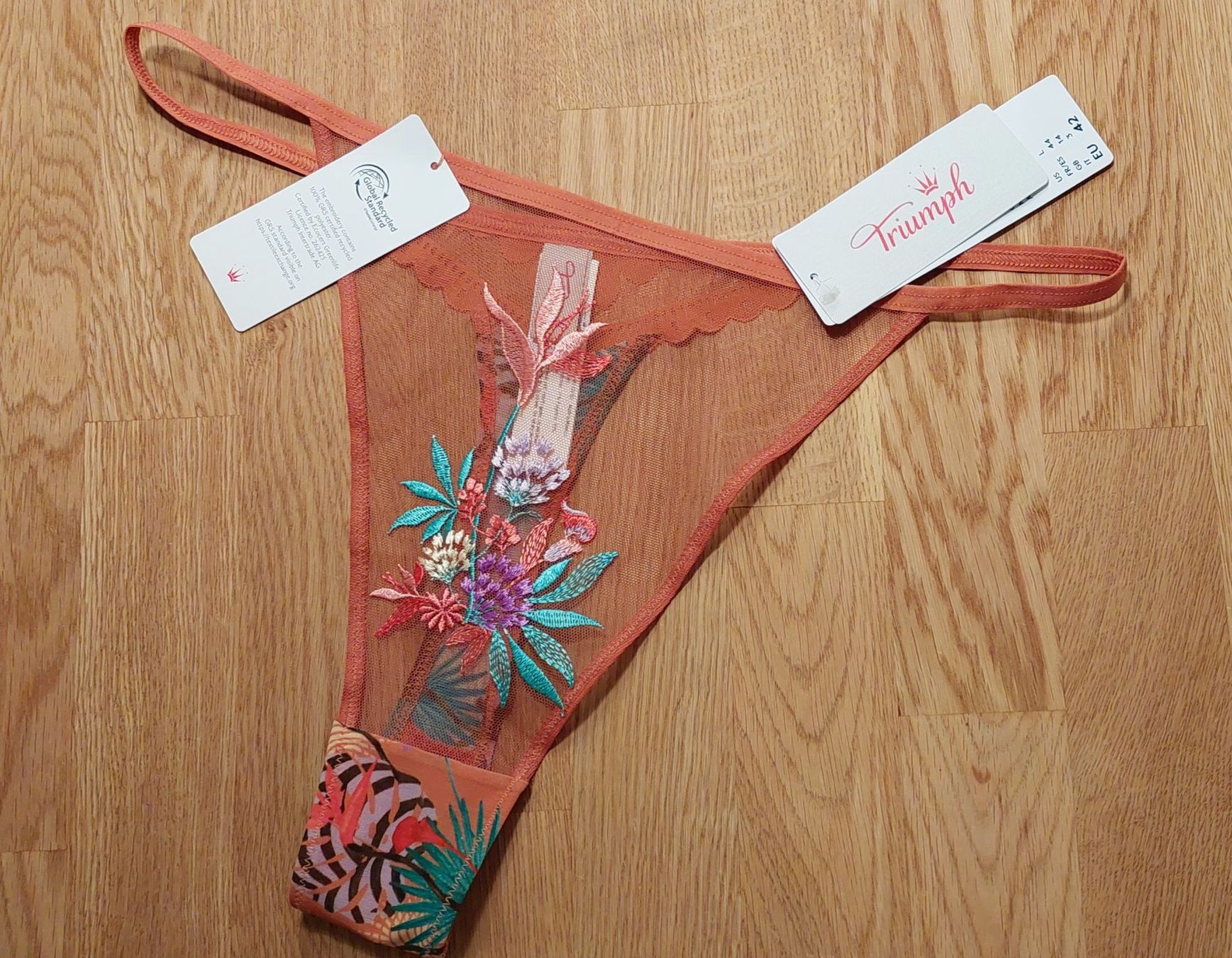 Triumph Altra biancheria intima: Neues, wunderschönes Triumph Dessous Set Gr. 42/L – Nuovo e nell'imballaggio originale da Zürich venduto da lehmi1 2