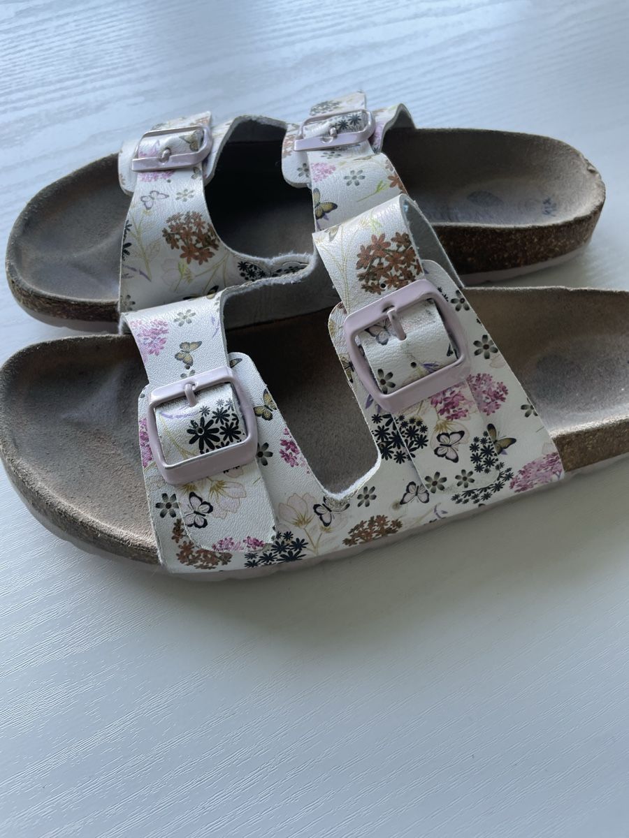 Scarpe da donna: Modische Haus oder Schulsandalen Gr.38 – Usato da Steinhausen venduto da Piaweber1943. 2