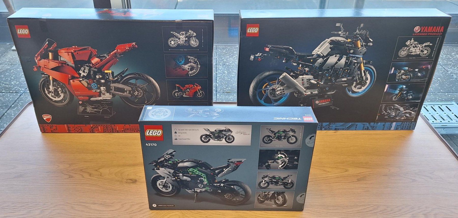 Lego Kit di costruzioni: Lego Technic 42202 + 42159 + 42170 – Nuovo e nell'imballaggio originale da Genève venduto da BrickFanGe 1