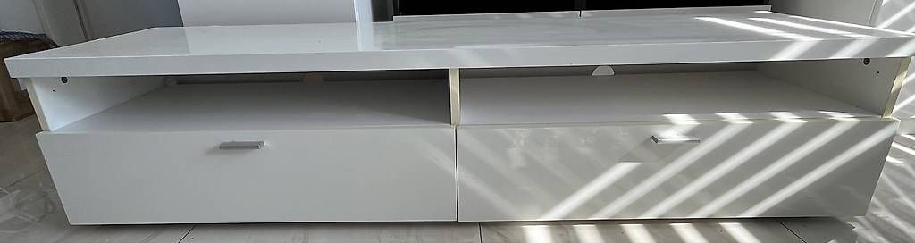 TV Möbel: TV Schrank – Gebraucht aus Schlieren von loz_yx6h