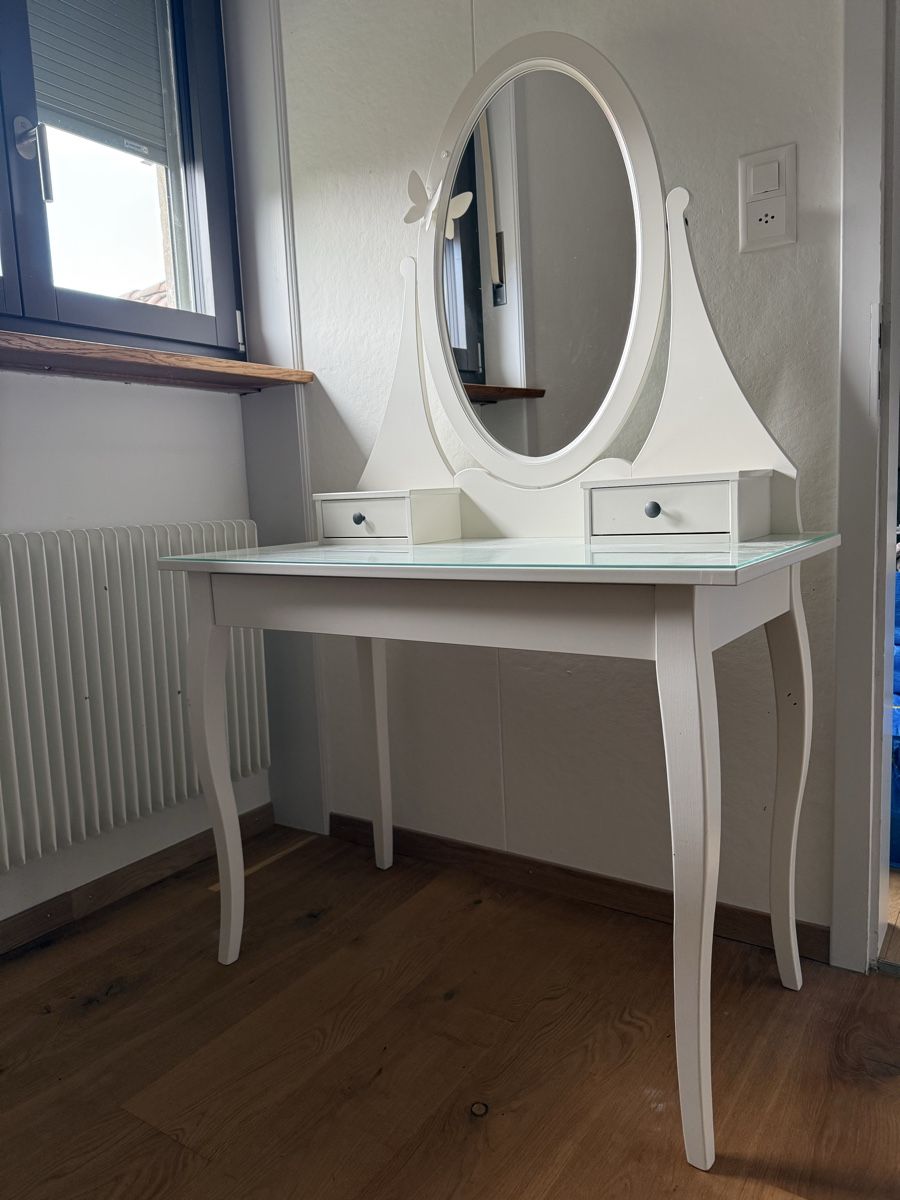 Ikea Schminktische: GRATIS: Schminktisch Ikea – Gebraucht aus Schüpfen von Mogwai2 1