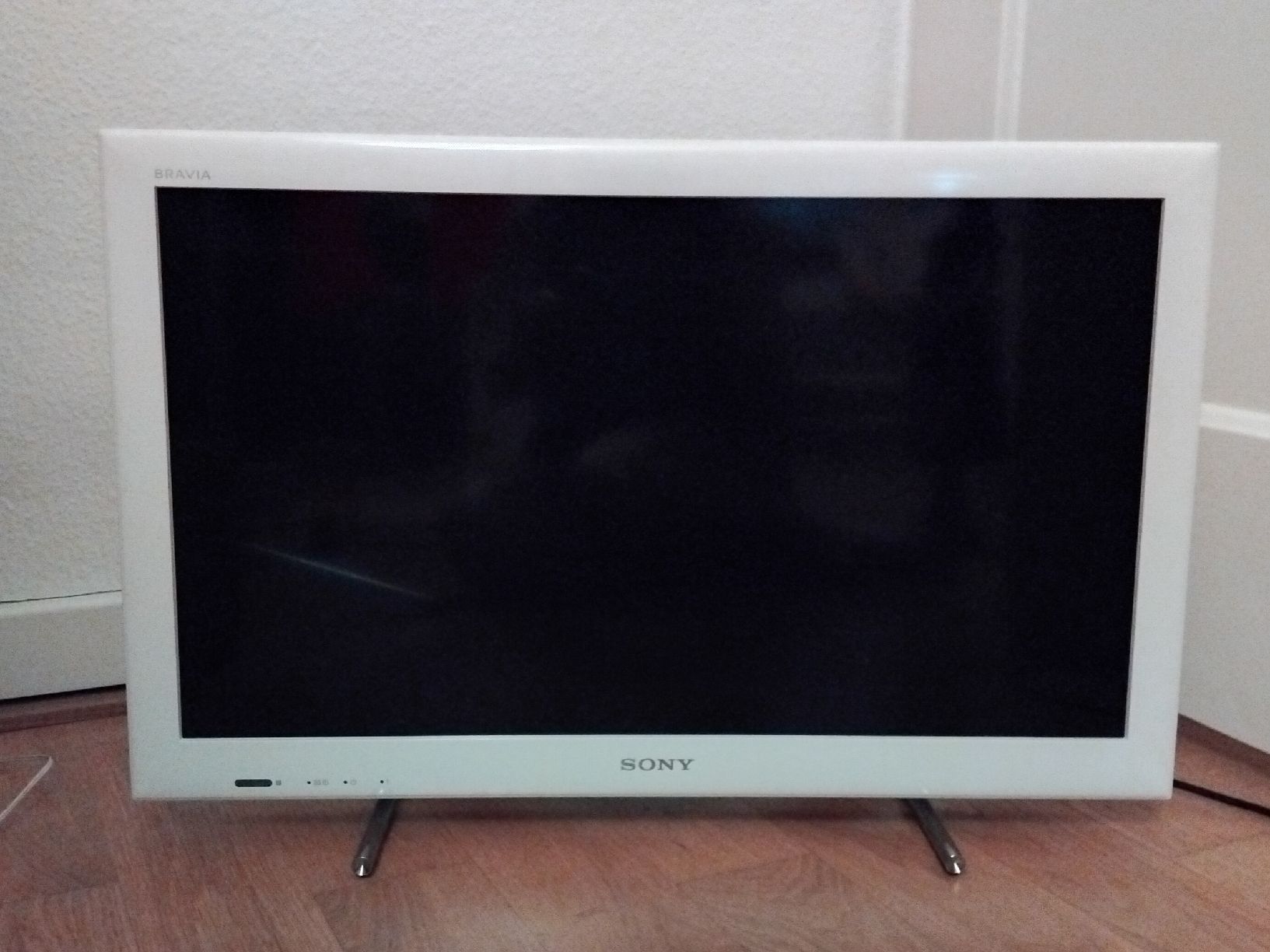 Sony Televisori: Sony TV KDL-26EX550 – Usato da Zürich venduto da redhairedgal_13 1