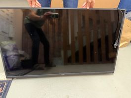 Sharp Fernseher schwarz gebraucht mit Standfuss