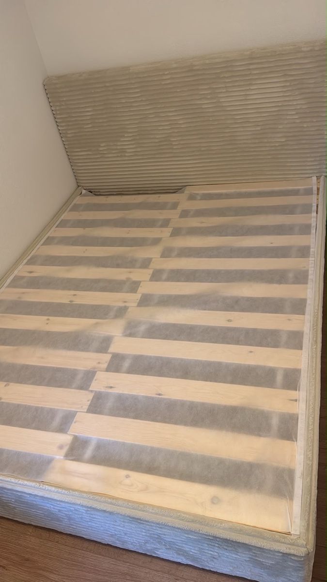 Letti: Boxspringbett – Nuovo (secondo la descrizione) da Rünenberg venduto da aleenaaa 1