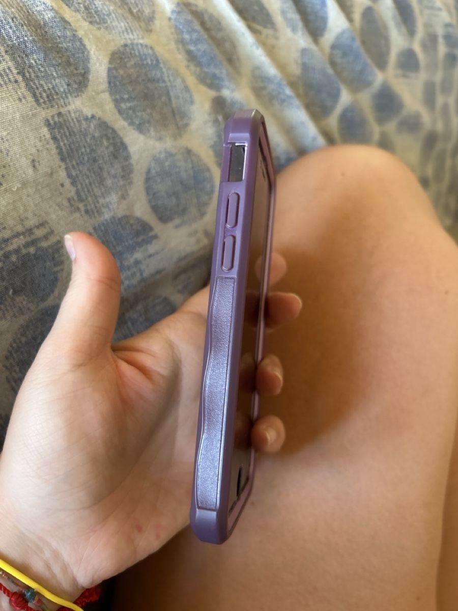 Cover & Protezioni schermo: Cover iPhone 8 Plus viola con protezione schermo nero  – Usato da Bodio TI venduto da mel_6pmm 3