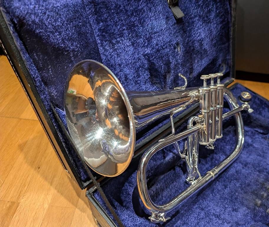 Strumenti musicali: Bach Stradivarius 183 Flügelhorn versilbert, ca. 1985 – Usato da St. Margrethen SG venduto da Stuzi1